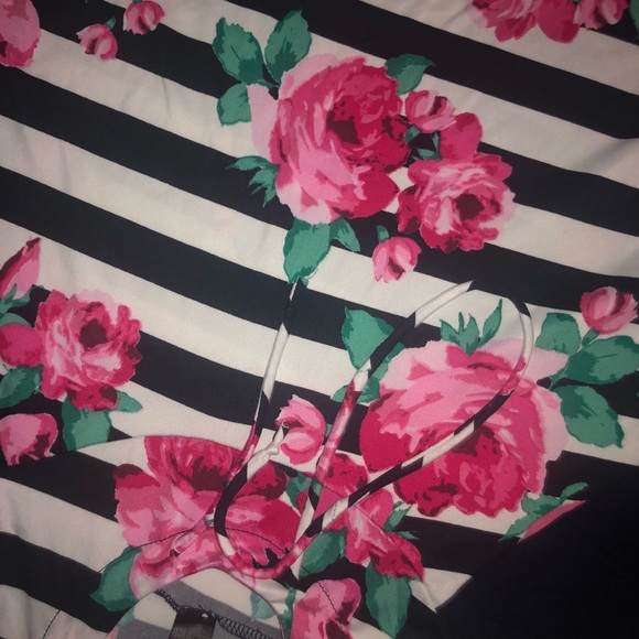 Floral high low sweatshirt - Picture 2 of 4